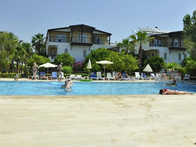 Hotell Club Serena 3*